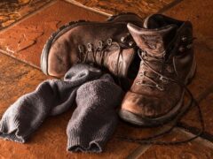 hiking boots narrow feet