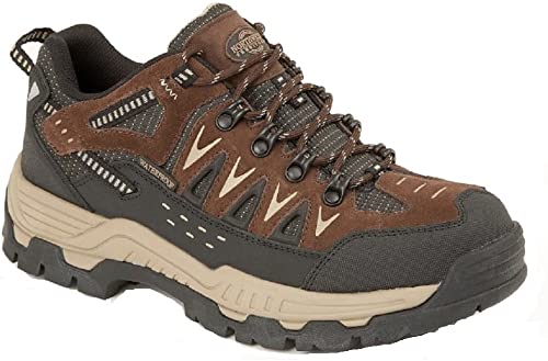 The Best Walking Boots for Narrow Feet – Men and Women