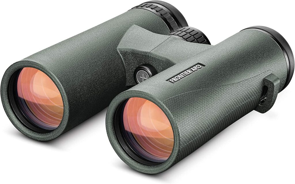 binoculars for wildlife watching